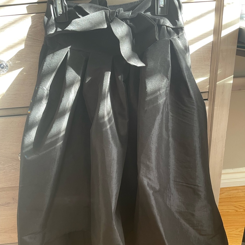 Black high low skirt